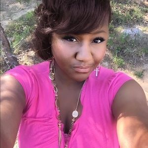 Meet your Posher, Andrea